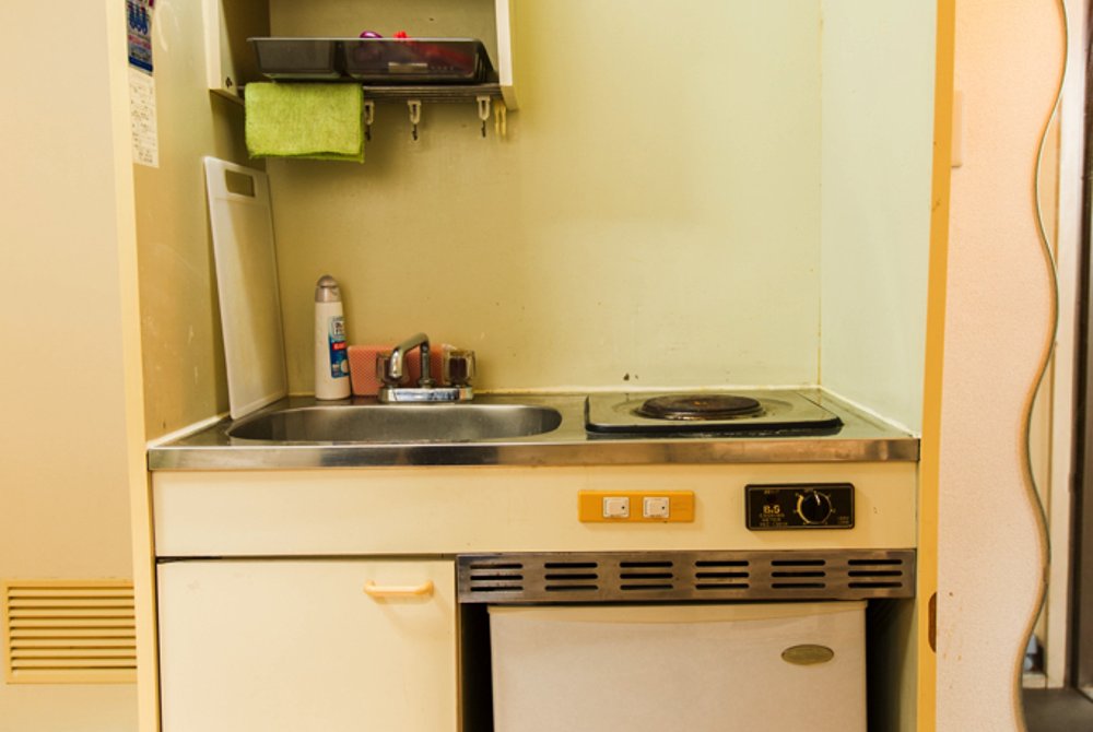 All rooms have kitchens.